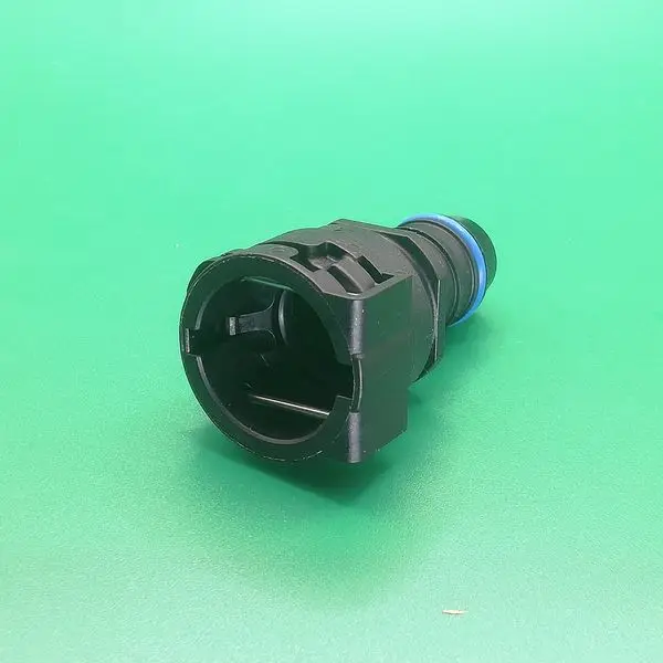 Быстросъемный разъем  NW12-ID14-180° для водяного охлаждения, прямой | NS09-JA5