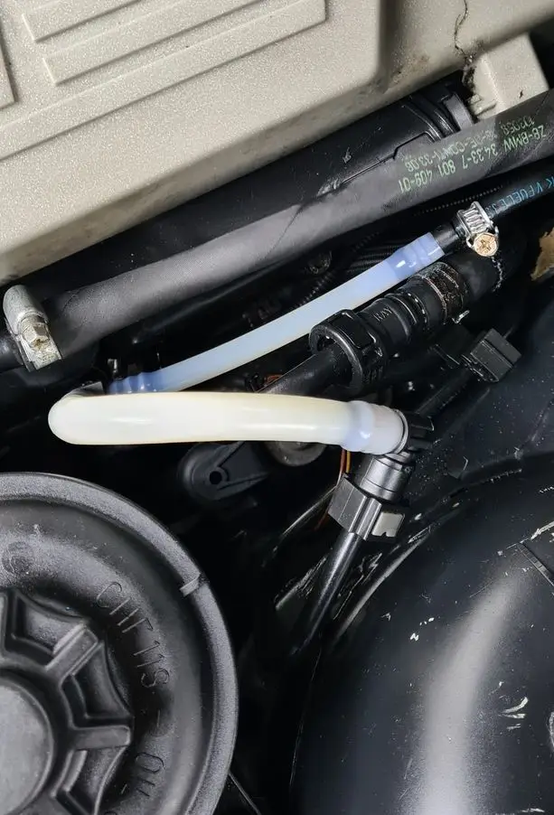 Начали делать пластиковые топливные трубки с изгибами простых конфигураций (ремонт).